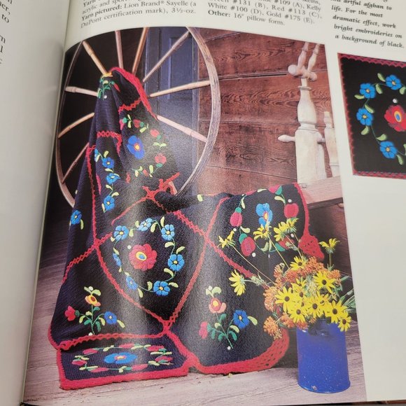 Crocheted Afghans Pattern Book Seasonal Themes Variety - Picture 9 of 11